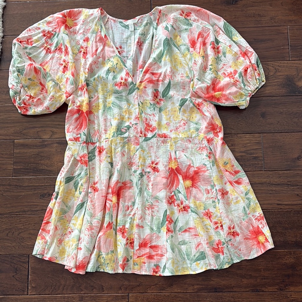 H&M Floral Puff Sleeve Popover Dress